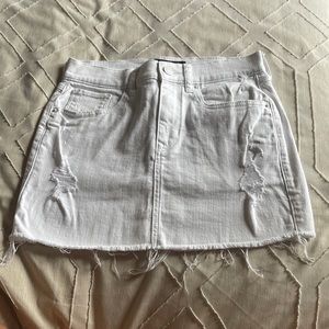 white denim skirt